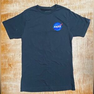 Vans by Space Graphic T-Shirt size youth M (10-12) NASA logo with eagle on back